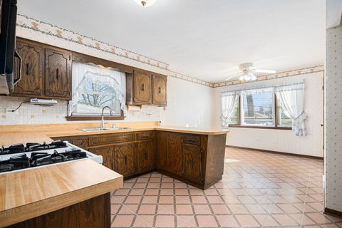 Tiny photo for 9835 Rutherford Avenue, Oak Lawn, IL 60453 (MLS # 12592152)