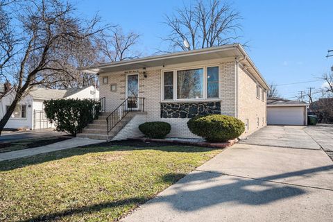 Tiny photo for 9835 Rutherford Avenue, Oak Lawn, IL 60453 (MLS # 12592152)