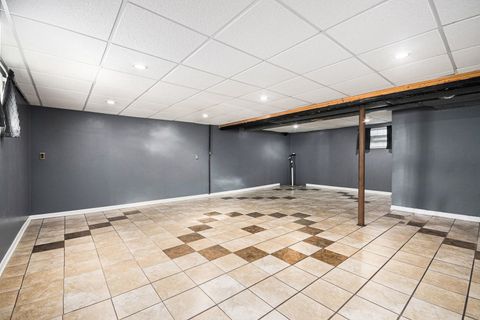 Tiny photo for 9835 Rutherford Avenue, Oak Lawn, IL 60453 (MLS # 12592152)