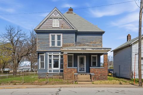 Photo of 1405 7th Avenue, Rock Island, IL 61201 (MLS # 12618395)