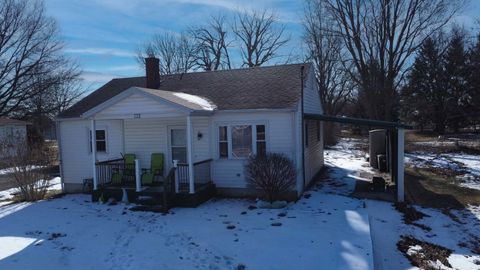 Tiny photo for 122 W Harrison Avenue, Cissna Park, IL 60924 (MLS # 12565642)