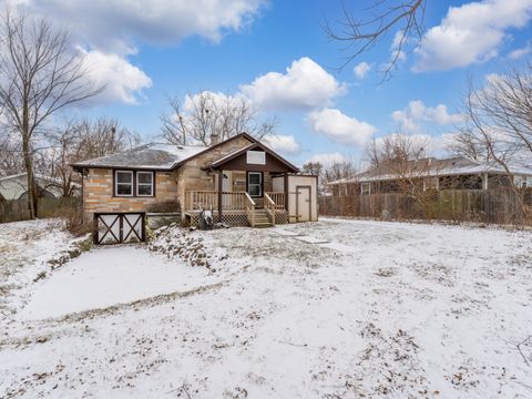 A home in Gages Lake