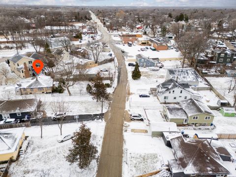 A home in Gages Lake