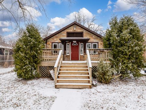 A home in Gages Lake