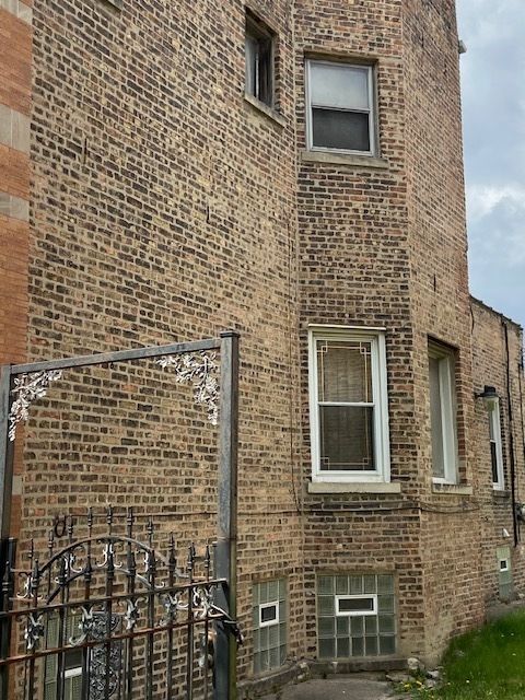 Tiny photo for 3544 W Congress Parkway, Chicago, IL 60624 (MLS # 12345932)