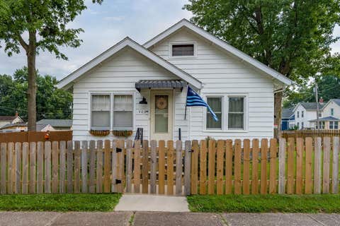 Photo of 403 E High Street, Davenport, IA 52803 (MLS # 12730992)