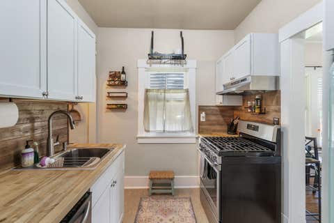 Tiny photo for 403 E High Street, Davenport, IA 52803 (MLS # 12730992)