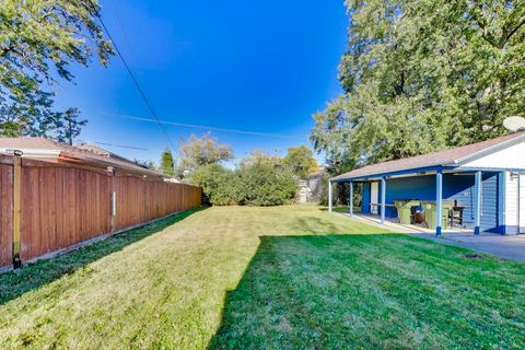 Tiny photo for 7332 Davis Street, Morton Grove, IL 60053 (MLS # 12513474)