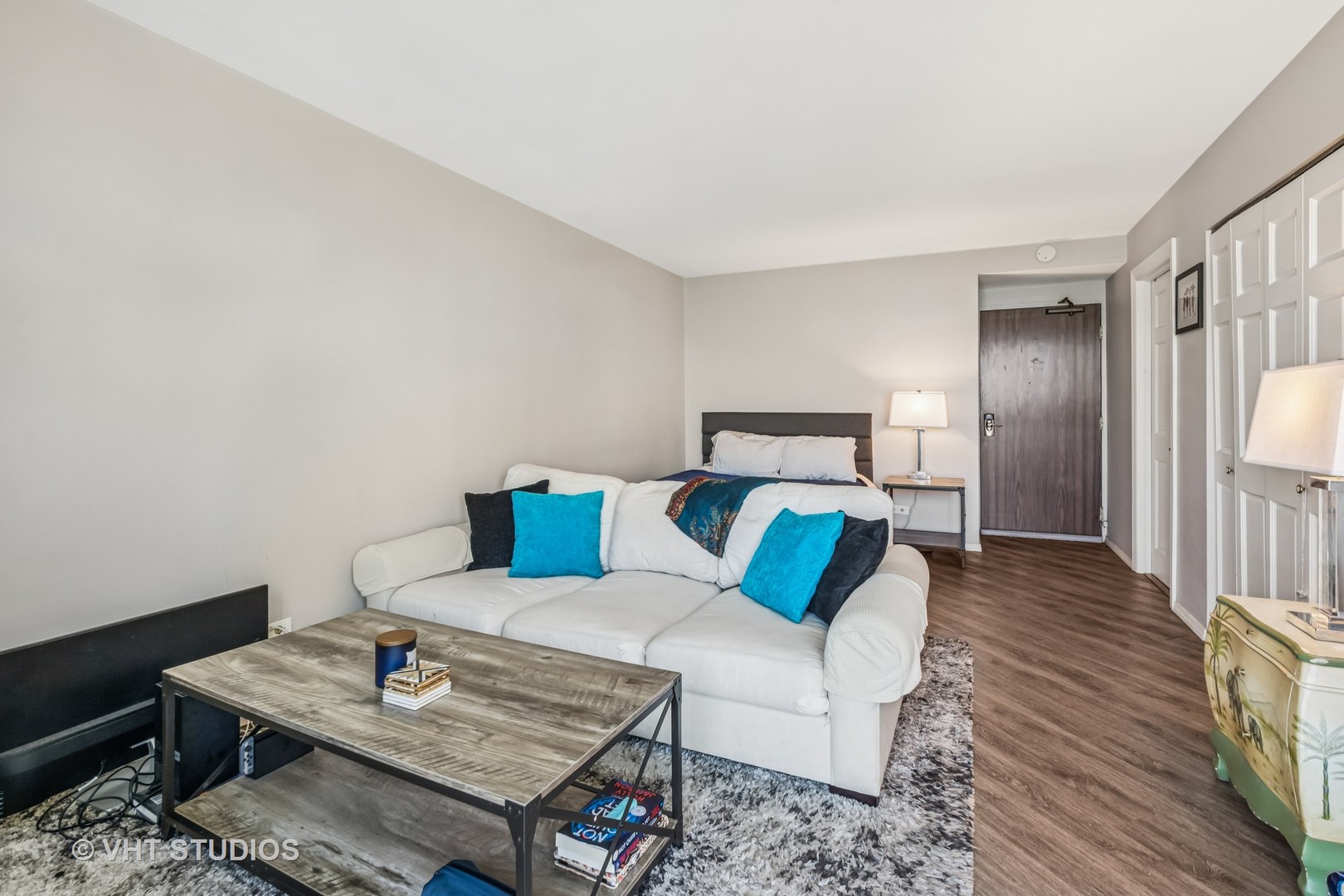 1555 N Dearborn Parkway 23C
