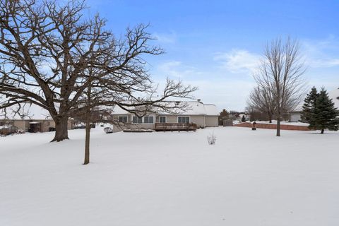 Tiny photo for 8207 Squirrel Drive, Spring Grove, IL 60081 (MLS # 12528446)