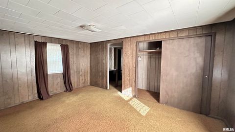 Tiny photo for 902 W POPLAR Street, West Frankfort, IL 62896 (MLS # EB460051)