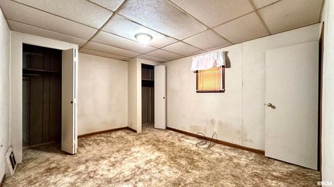 Tiny photo for 902 W POPLAR Street, West Frankfort, IL 62896 (MLS # EB460051)