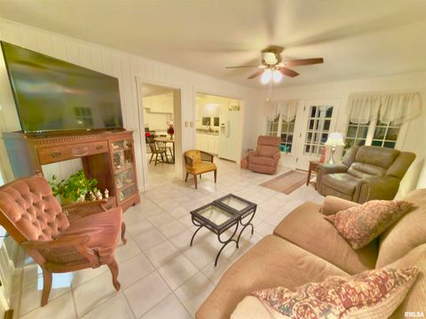 Tiny photo for 3831 E STATE Highway, Shumway, IL 62461 (MLS # EB460672)