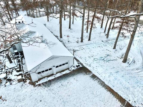 Tiny photo for 3831 E STATE Highway, Shumway, IL 62461 (MLS # EB460672)