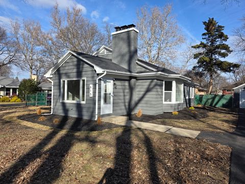 Photo of 615 Polo Drive, Wheaton, IL 60187 (MLS # 12579586)