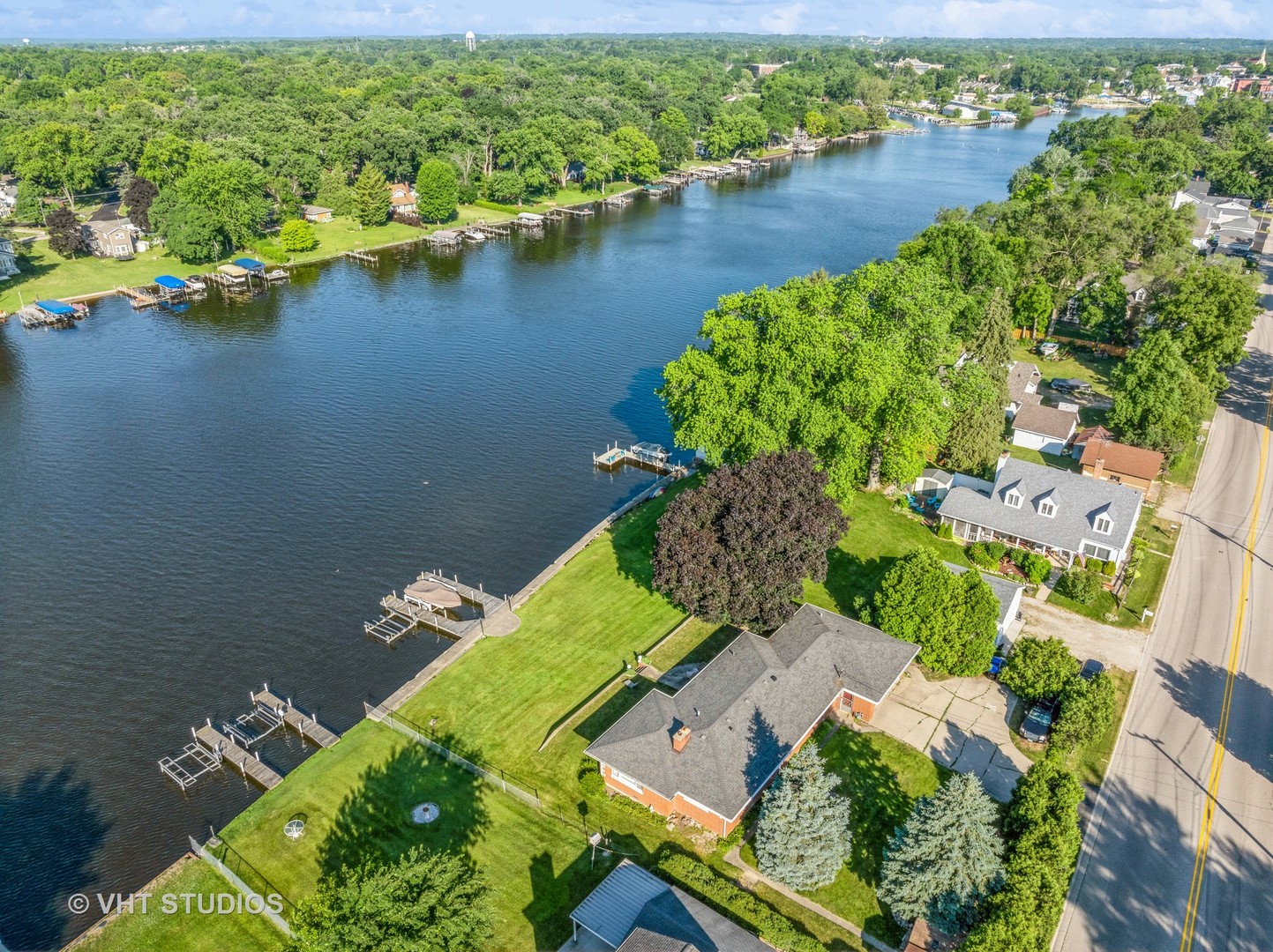 View McHenry, IL 60051 house