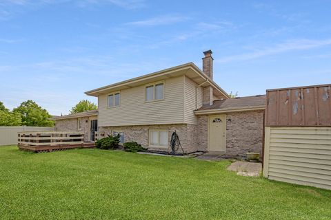 Tiny photo for 8218 170th Street, Tinley Park, IL 60477 (MLS # 12633292)