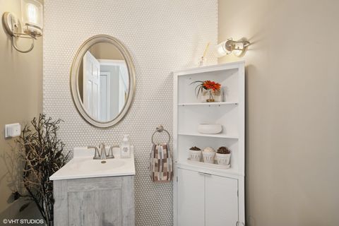 Tiny photo for 523 N Ela Road, Barrington, IL 60010 (MLS # 12500777)