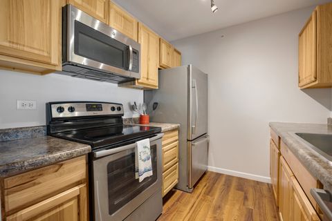 Tiny photo for 330 LEAH Lane #1F, Woodstock, IL 60098 (MLS # 12582766)