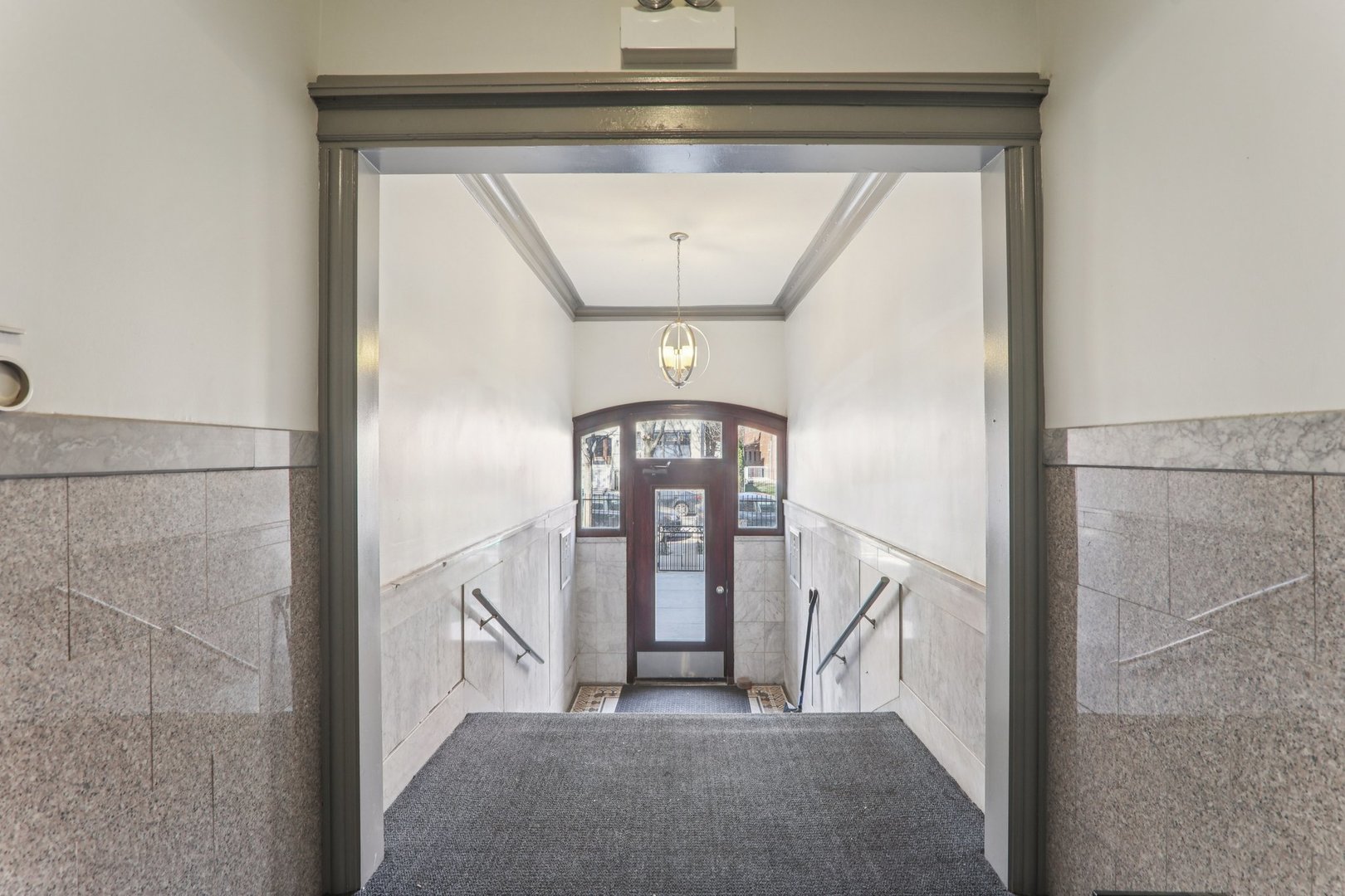 4445 N Magnolia Avenue 3