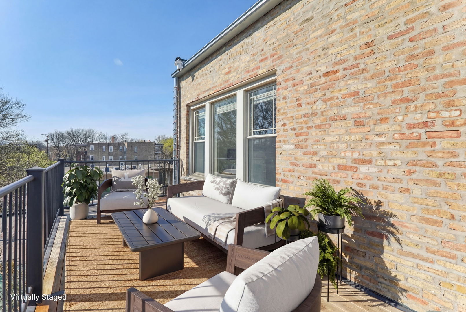 4445 N Magnolia Avenue 3