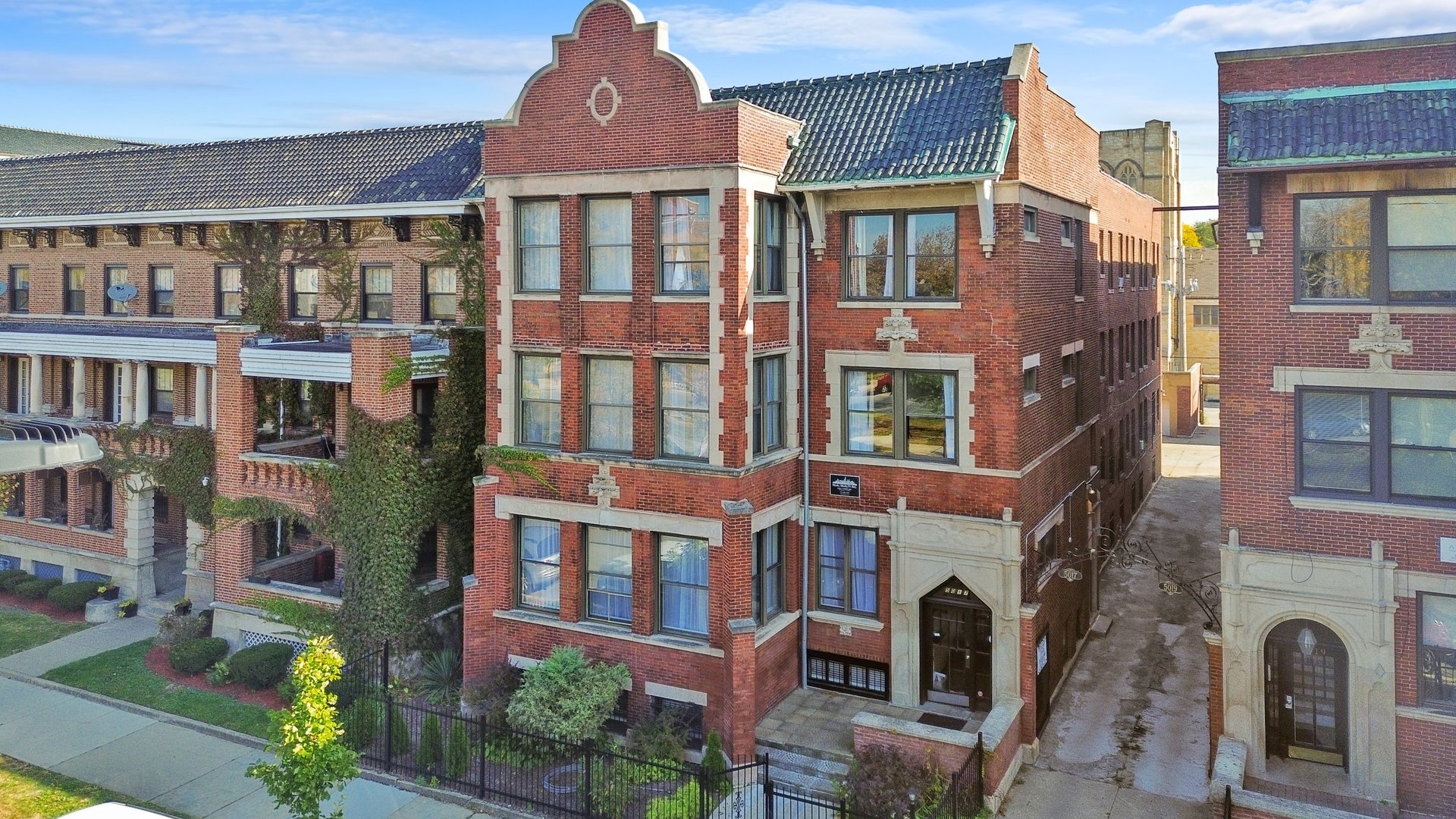 5011 S Drexel Boulevard, Chicago, IL, 60615 3 5011 S Drexel Boulevard