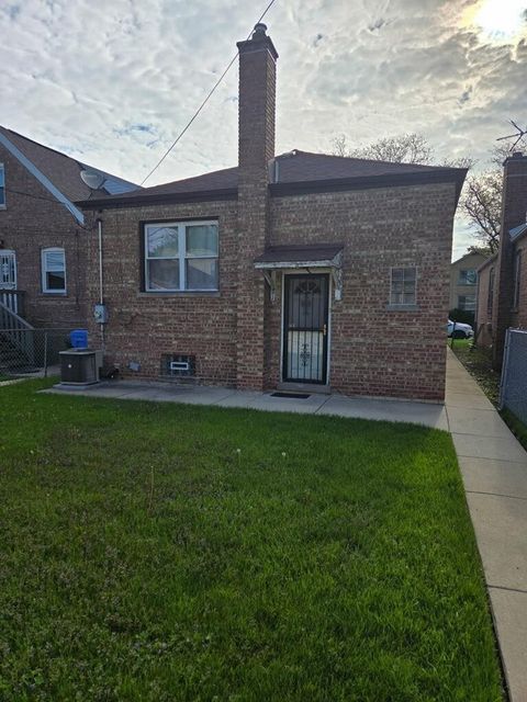 Tiny photo for 7252 S Francisco Avenue S, Chicago, IL 60629 (MLS # 12632746)
