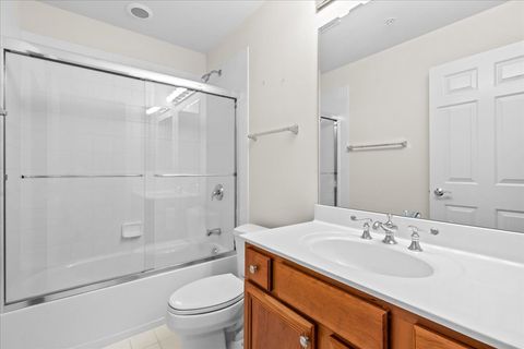 Tiny photo for 640 Robert York Avenue #303, Deerfield, IL 60015 (MLS # 12630419)