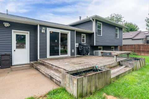 Tiny photo for 2702 W 46th Street, Davenport, IA 52806 (MLS # 12773936)
