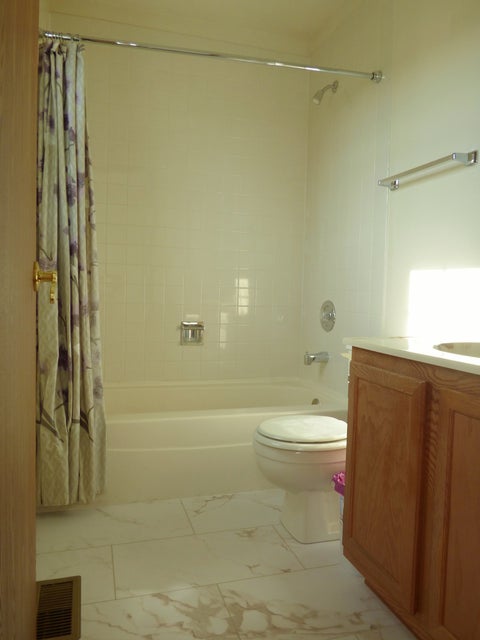 Tiny photo for 214 Magnolia Drive, North Aurora, IL 60542 (MLS # 12752096)