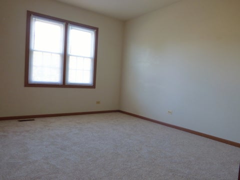 Tiny photo for 214 Magnolia Drive, North Aurora, IL 60542 (MLS # 12752096)