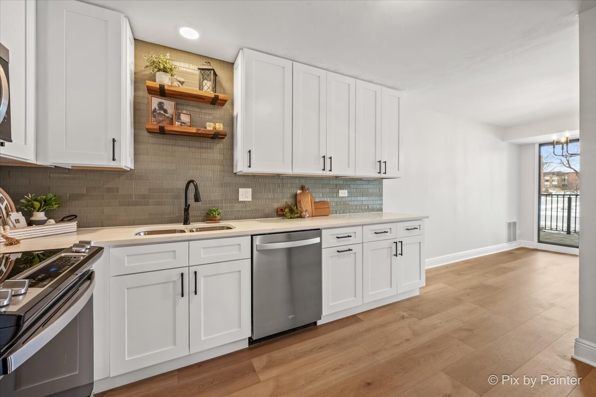 453 Raintree Drive 1H