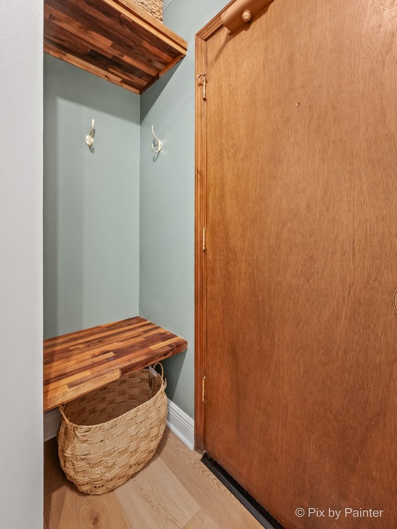 453 Raintree Drive 1H