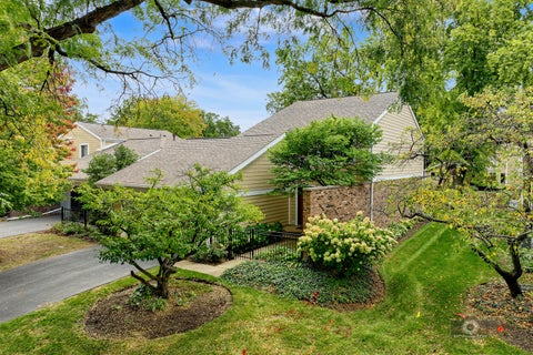 Tiny photo for 2098 Creekside Drive, Wheaton, IL 60189 (MLS # 12777958)