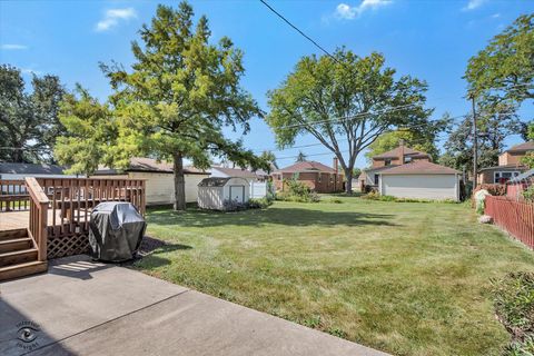 Tiny photo for 1816 Manchester Avenue, Westchester, IL 60154 (MLS # 12492073)