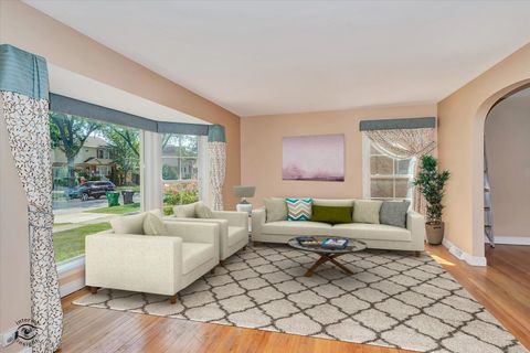 Tiny photo for 1816 Manchester Avenue, Westchester, IL 60154 (MLS # 12492073)