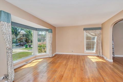 Tiny photo for 1816 Manchester Avenue, Westchester, IL 60154 (MLS # 12492073)