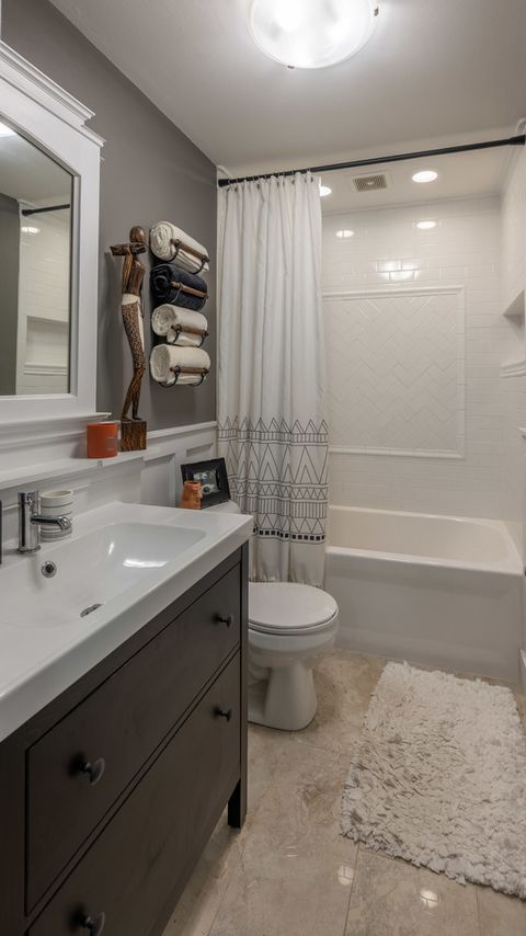 Tiny photo for 1234 Chalet Road #301, Naperville, IL 60563 (MLS # 12502906)