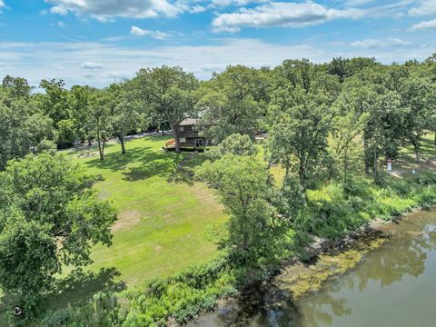 Tiny photo for 864 Ash Drive, St. Anne, IL 60964 (MLS # 12425760)