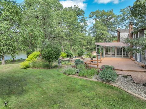 Tiny photo for 864 Ash Drive, St. Anne, IL 60964 (MLS # 12425760)