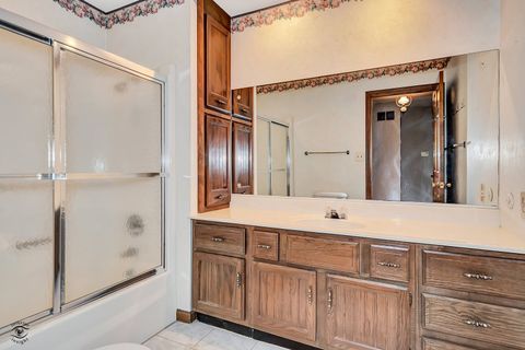 Tiny photo for 864 Ash Drive, St. Anne, IL 60964 (MLS # 12425760)