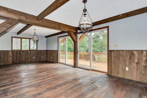 Tiny photo for 864 Ash Drive, St. Anne, IL 60964 (MLS # 12425760)