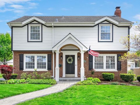 Photo of 949 S Euclid Avenue, Elmhurst, IL 60126 (MLS # 12652343)