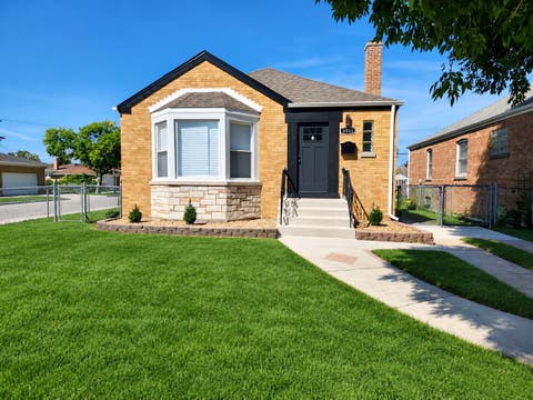 Photo of 5000 N Nordica Avenue, Chicago, IL 60656 (MLS # 12743095)