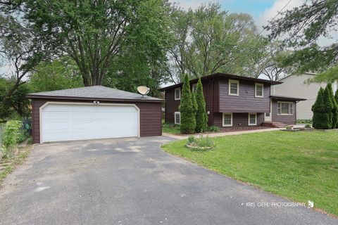 2810 Brentwood Lane McHenry IL 60050