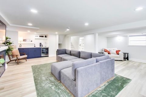 Tiny photo for 932 N Knight Avenue, Park Ridge, IL 60068 (MLS # 12505812)