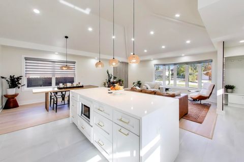 Tiny photo for 932 N Knight Avenue, Park Ridge, IL 60068 (MLS # 12505812)