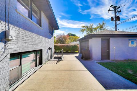 Tiny photo for 932 N Knight Avenue, Park Ridge, IL 60068 (MLS # 12505812)