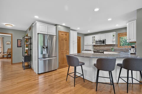 Tiny photo for 2841 Emerald Drive, Ottawa, IL 61350 (MLS # 12709150)