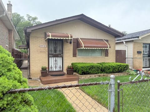 8910 S May Street Chicago IL 60620